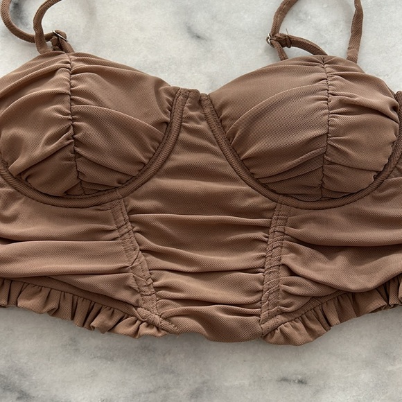 Brown crop top, elastic back, adjustable straps - Picture 2 of 4